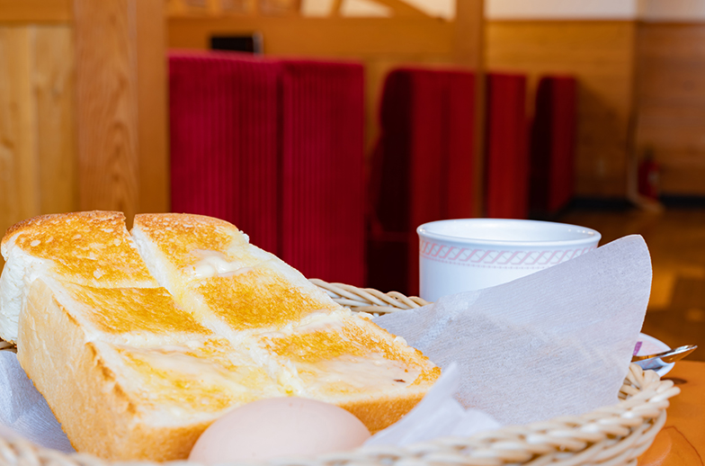 朝食・おつまみセット、夜食サービスも無料